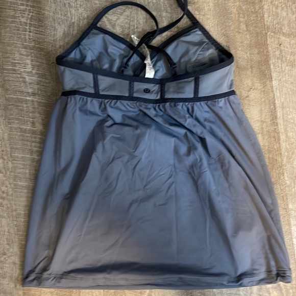 Lululemon BNWOT grey tank top size 8 - Picture 2 of 5